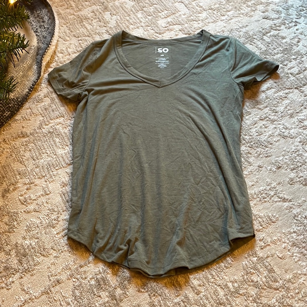Short sleeve tee